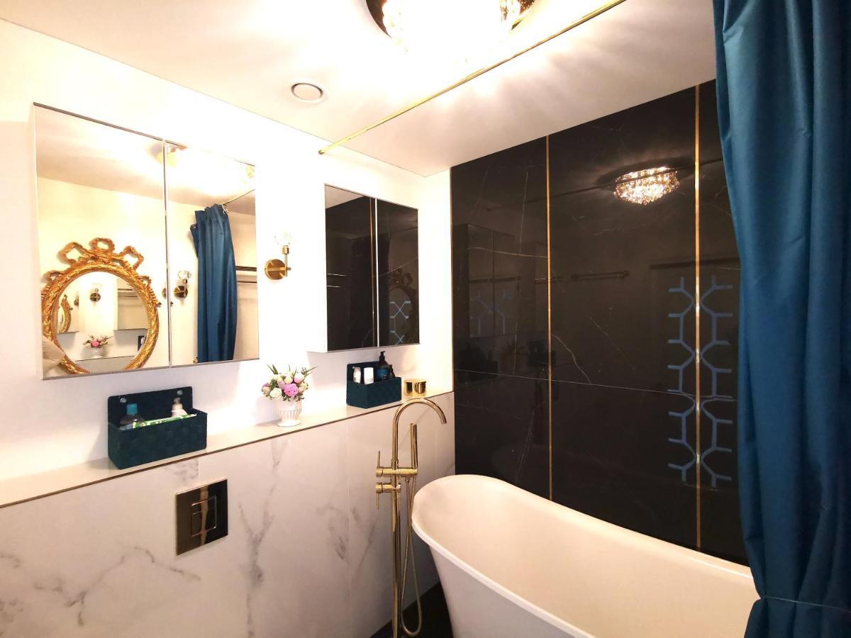 Apartament Luxury Penthouse With Large Terrace & Panoramic Old Town View Wilno Zewnętrze zdjęcie